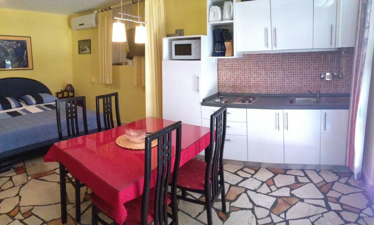 Haus Sonja Apartment Подгора Екстериор снимка